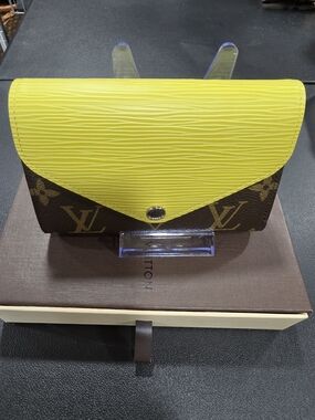 Louis Vuitton Marie-Lou Yellow Epi & Monogram Compact Wallet W/Box